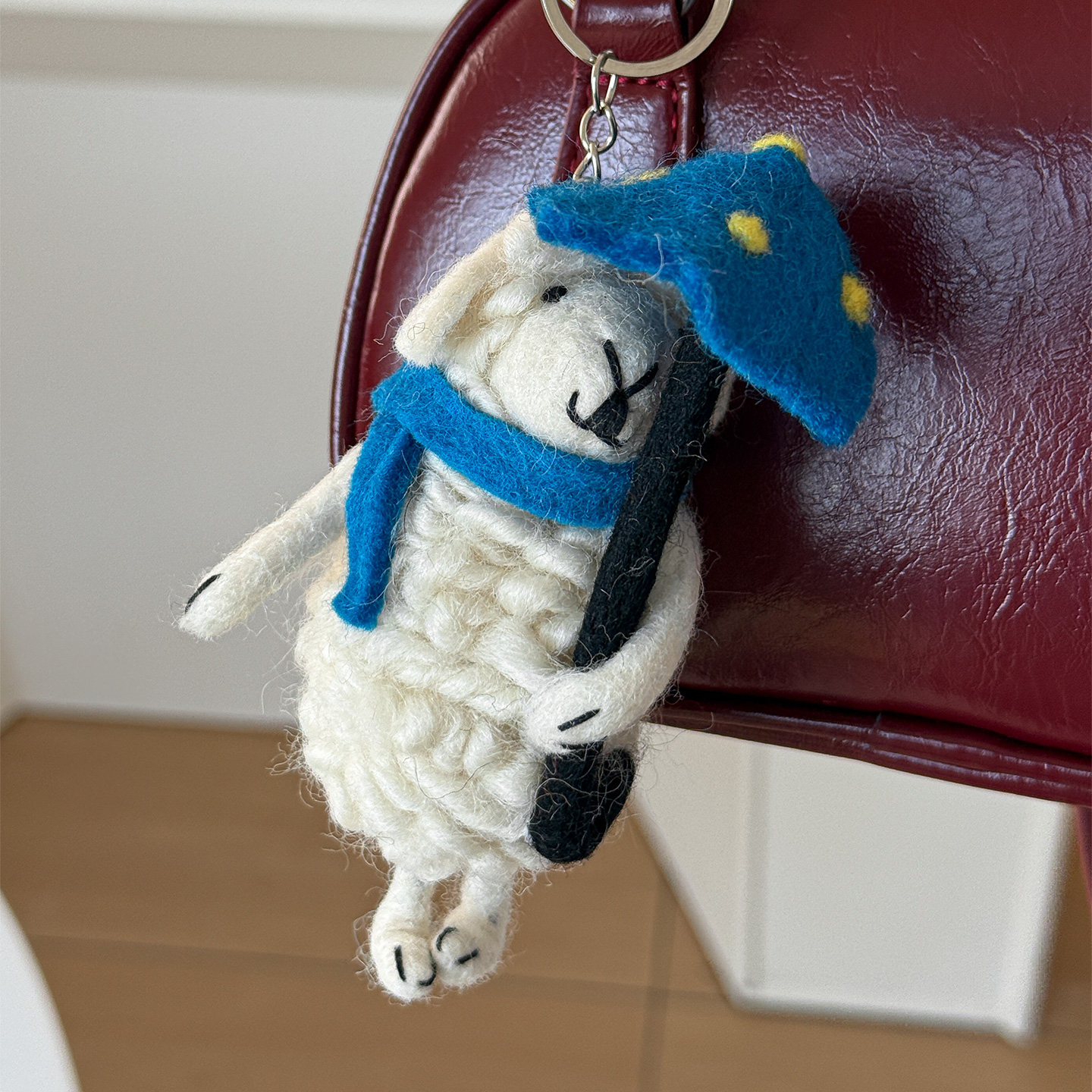 尼泊尔手工羊毛毡小羊挂件可爱动物钥匙扣礼物情侣书包车挂