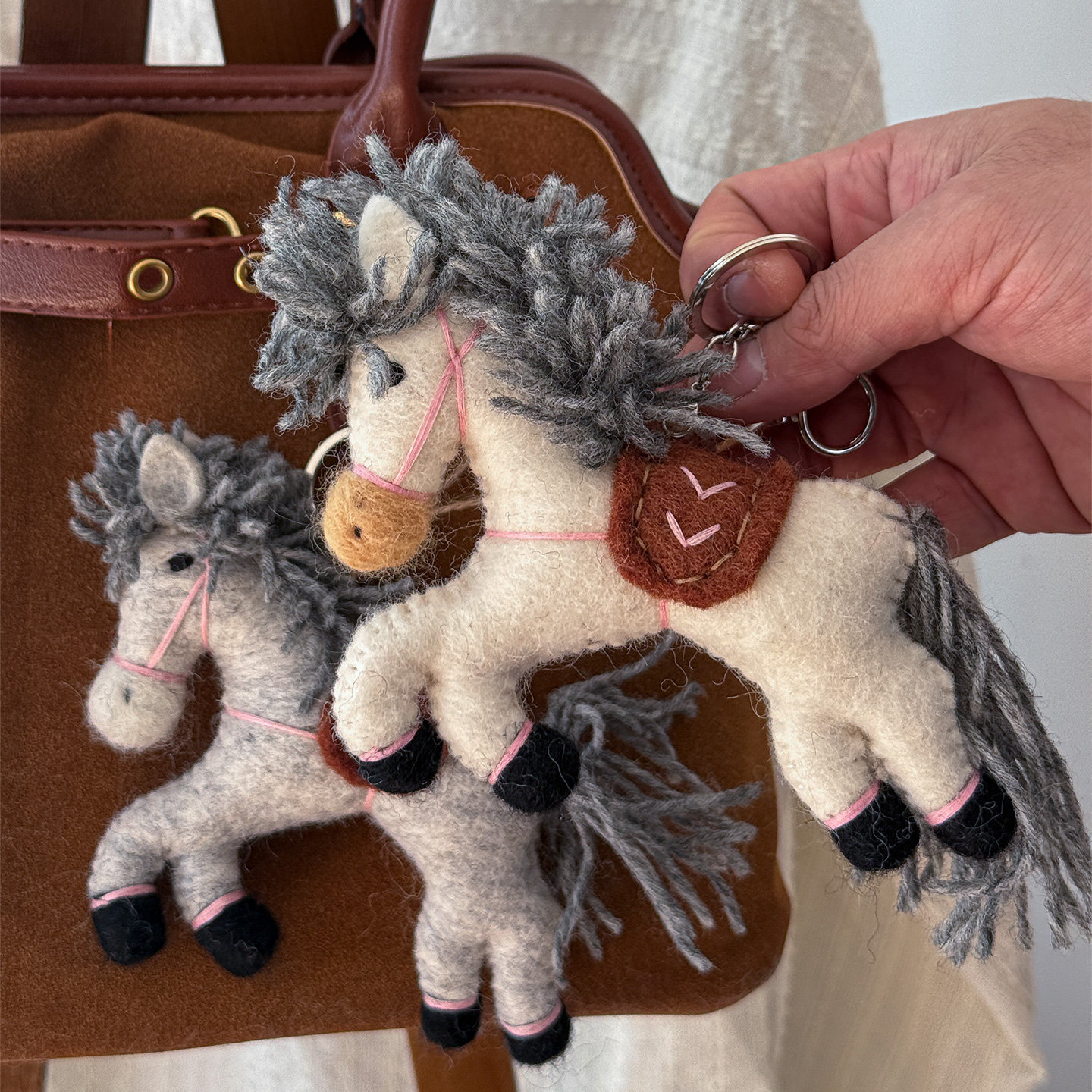 奔跑小马尼泊尔羊毛毡钥匙扣可爱动物包包马年挂件卡通公仔玩偶