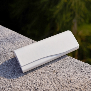 光板手工眼镜盒PU皮革近视眼镜收纳盒磁吸开合便携款 墨镜太阳镜盒