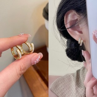 韩芸汐  A-6 错位亮金色简约上班法式四季百搭气质耳扣