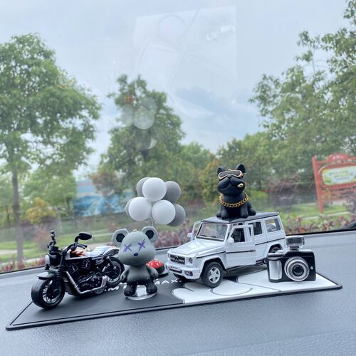 新款摩托模型汽车饰品摆件高档大气中控台摆件太阳能飞机车载香水