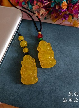 天然黄玉髓小财神吊坠鸡油黄财神手机链男女情侣招财小玉佩挂饰品