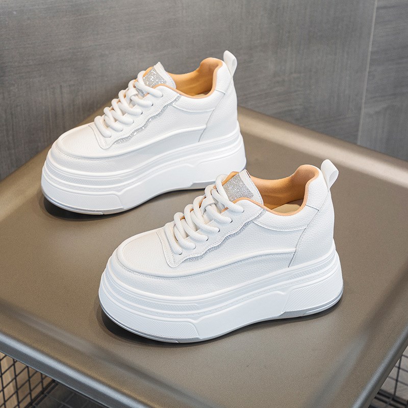 松糕底内增高9CM2024早春新款3小码休闲厚底坡跟真皮女小个子白鞋