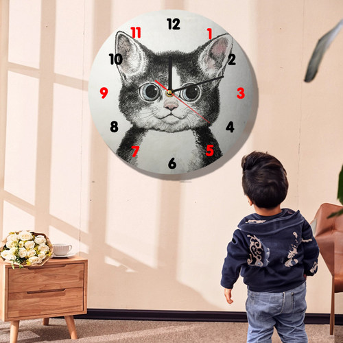樋口裕子猫咪木制壁挂钟手绘设计圆形动物装饰实木钟简约民宿墙饰