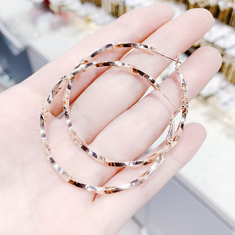 韩国气质个性夸张圆o圈大耳环女圆环耳圈网红时尚百搭圈圈大圈耳