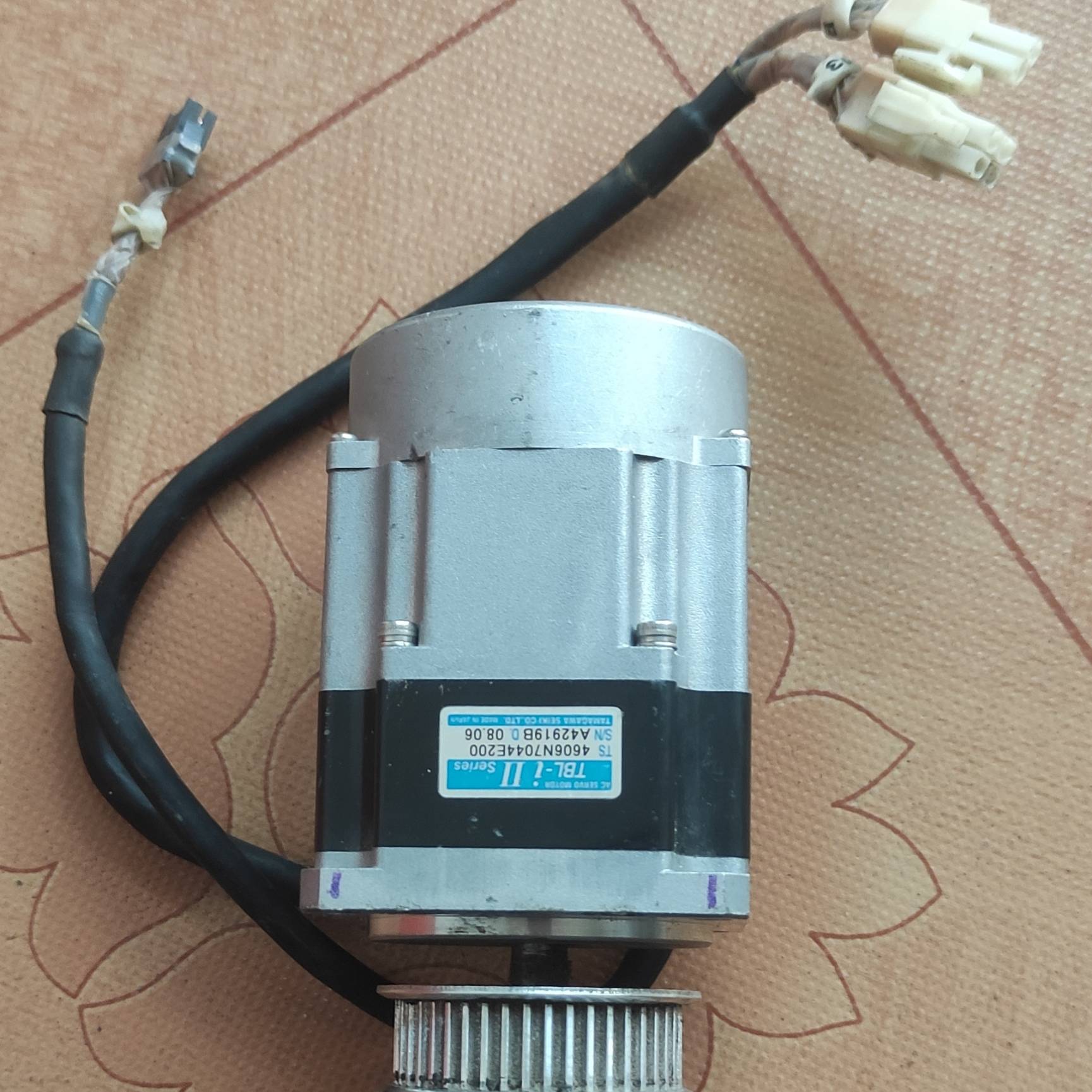 议价伺服电机TS4606N7044E200旧货成色如图适用