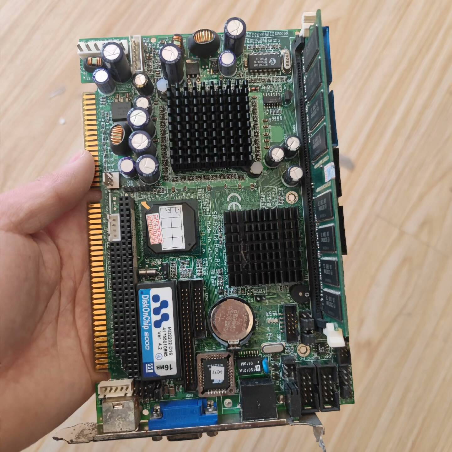 议价艾讯SBC82610 REV.A2，带一条内存，，需适用