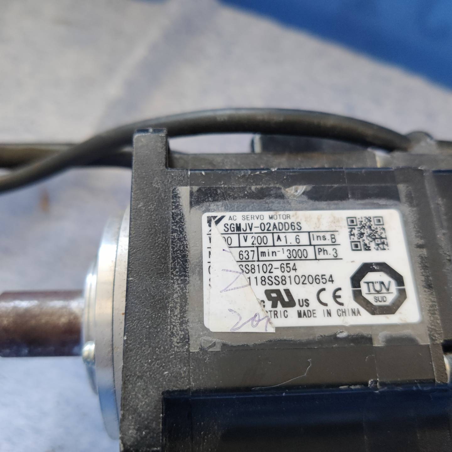 议价SGMJV-02ADD6S 伺服电机 1个适用