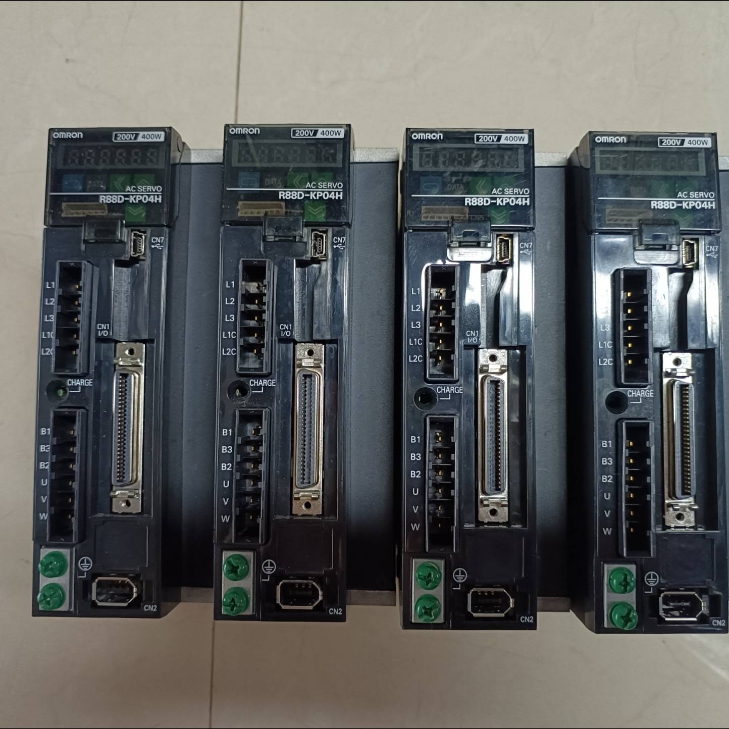 议价R88D-KP04H-Z  400W伺服驱动器 功能包适用