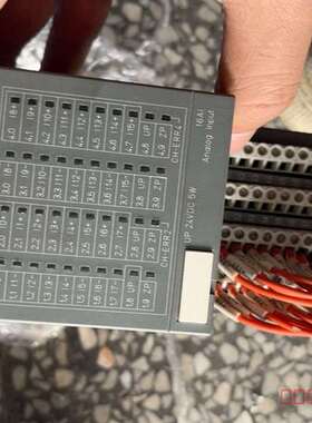 议价ABB 500PLC  AI523   B0 带底座成色适用