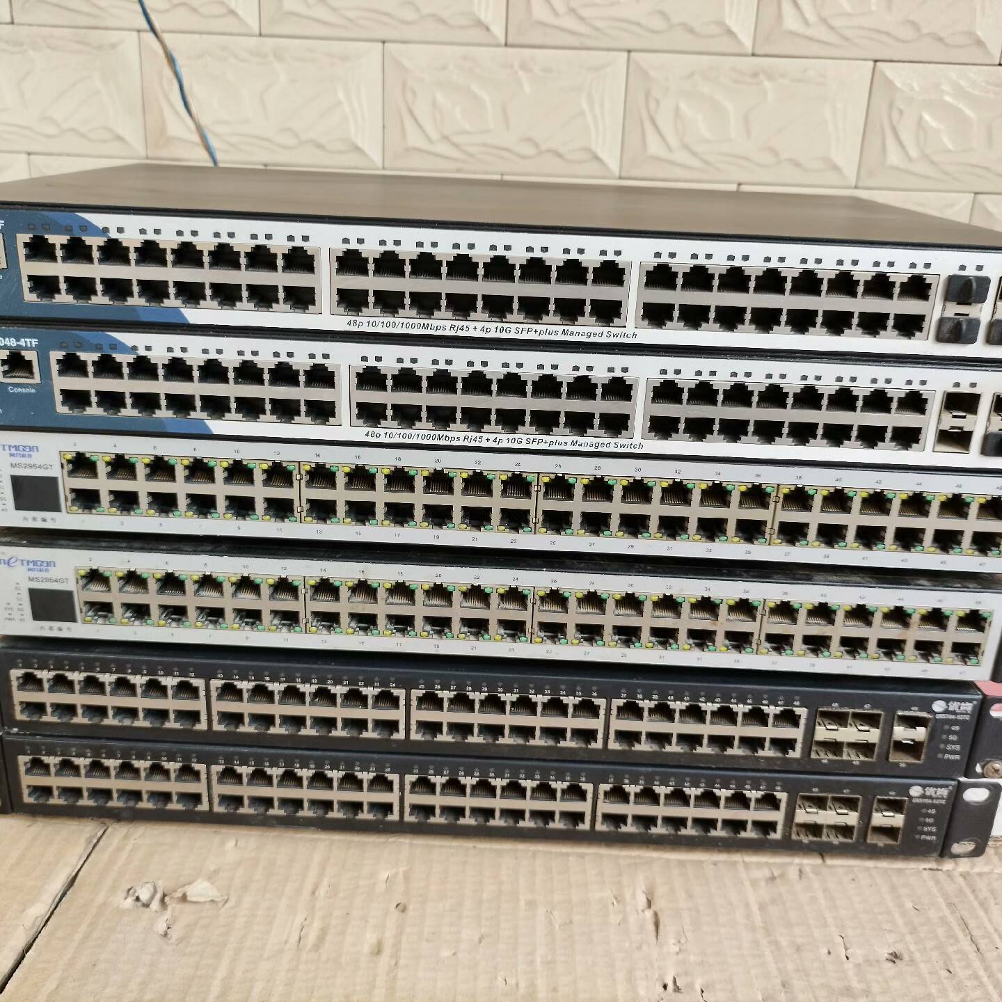 议价网月原子8048-4TF 48口万兆交换机 配置适用