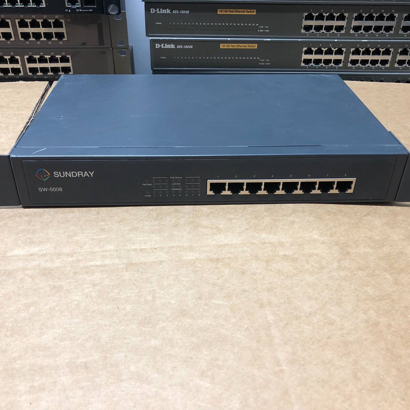 议价信锐SW-5008八口千兆POE交换机，机器适用