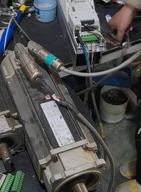 议价115U2D300BACAA115240 伺服适用