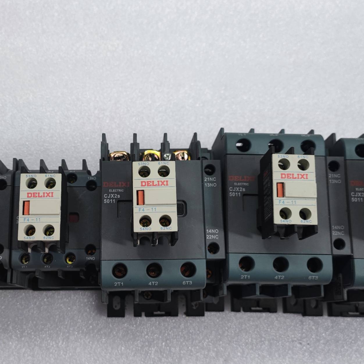 议价西CJX2s-5011 CJX2S-3210适用