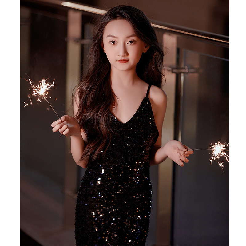 高级感女童晚礼服轻奢小众高端鱼尾裙儿童主持人走秀钢琴演出服秋图片