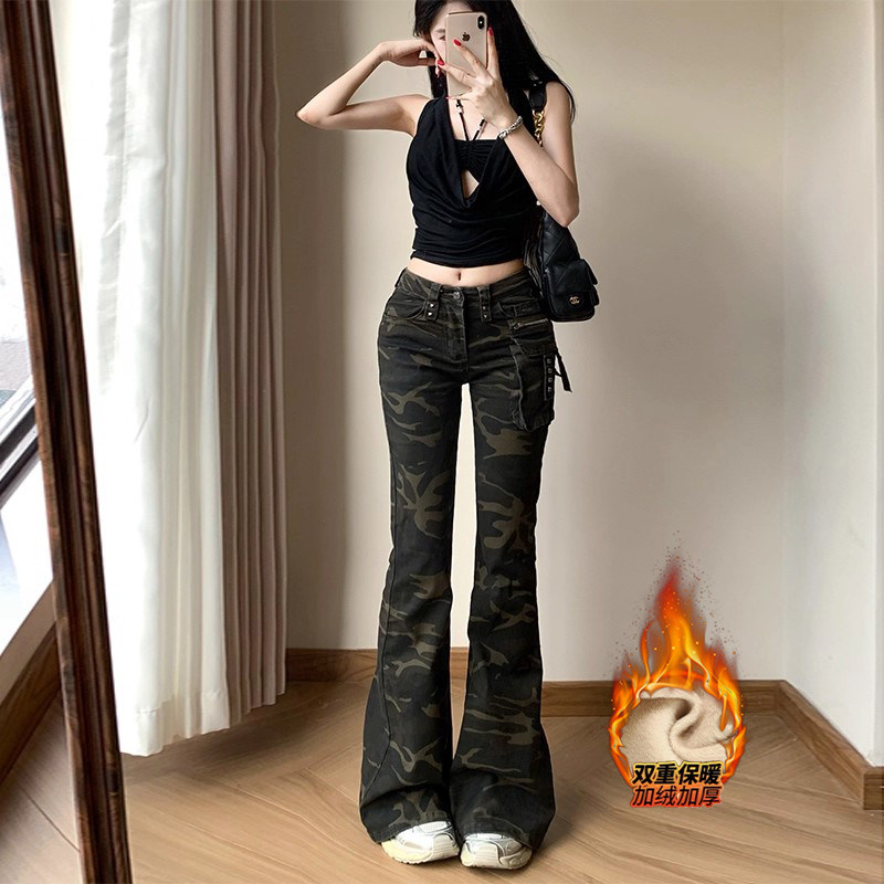 低腰微喇叭迷彩牛仔裤女