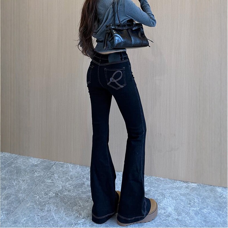 口袋刺绣微喇牛仔裤女2026春季新款新款高腰弹力显高显瘦喇叭长裤