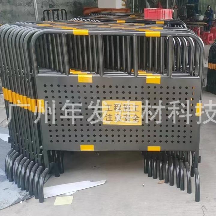 广州天河海珠道路冲孔黄黑市政铁马现货现发工程施工注意安全贴纸