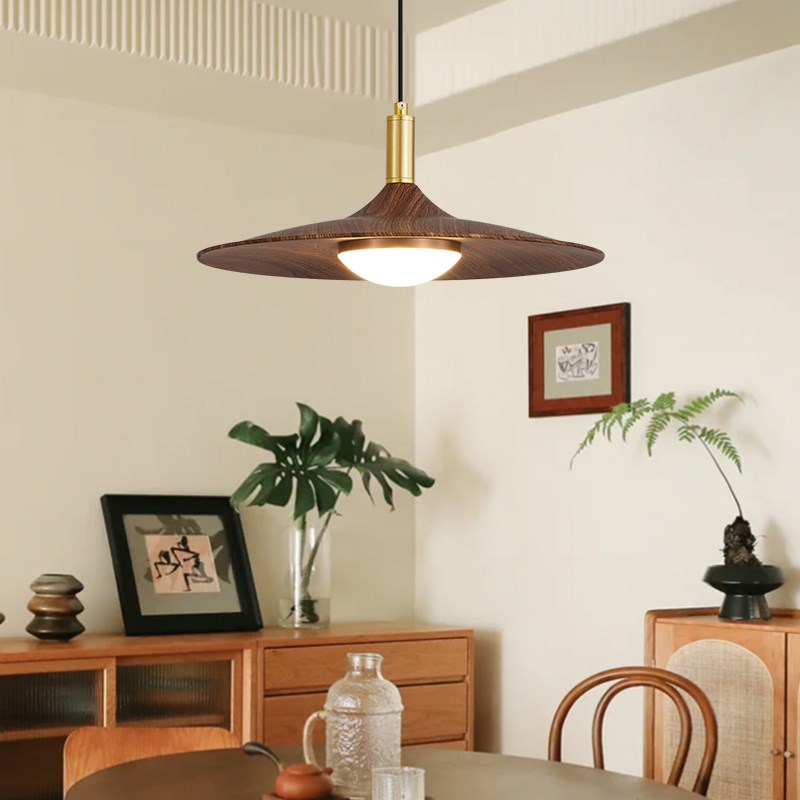 侘寂风胡桃木色餐厅吊灯新中式餐桌饭厅灯复古中古风吧台飞碟吊灯