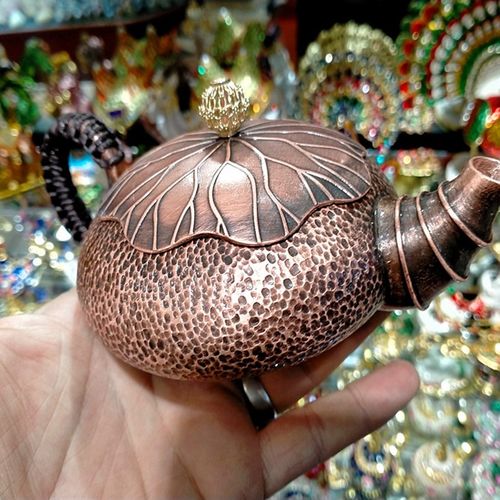 新疆喀什工艺红铜茶壶实用手工铜器家居用品