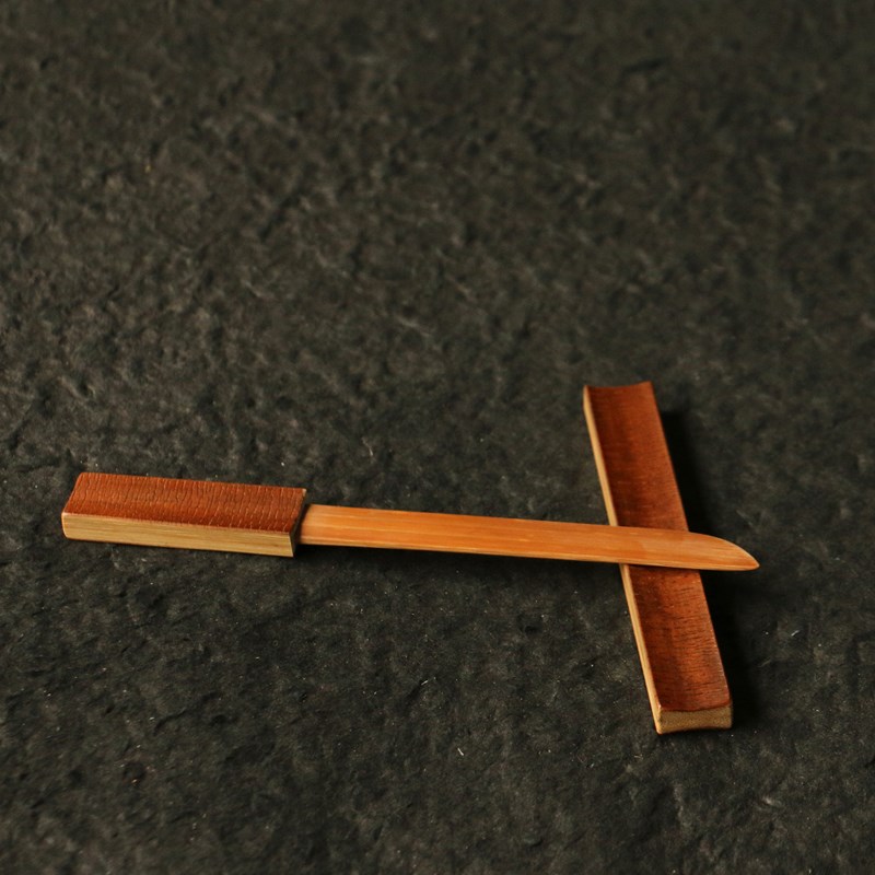 精品纯手工制作天然龟裂纹老煤竹裁纸刀竹雕竹制美工刀茶刀文房器