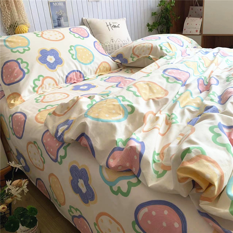 纯棉加厚小草莓床单斜纹双人被套床笠款三四件套儿童学生宿舍睡单