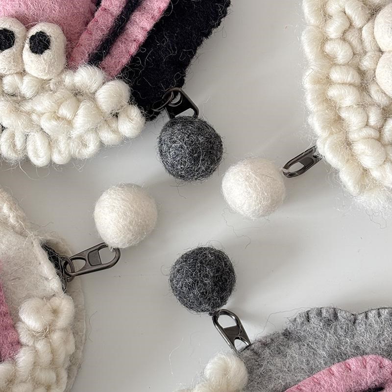 穆尼 尼泊尔手工羊毛毡可爱小羊零钱包卡包手拿童包包卡通钥匙包