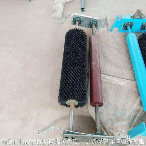 矿用电动滚刷清扫器 B650mm皮带清扫器 聚氨酯旋转式清扫器