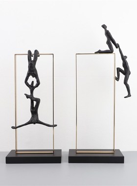 现代轻奢创意金属运动人物摆件客厅办公室书柜样板间艺术软装饰品