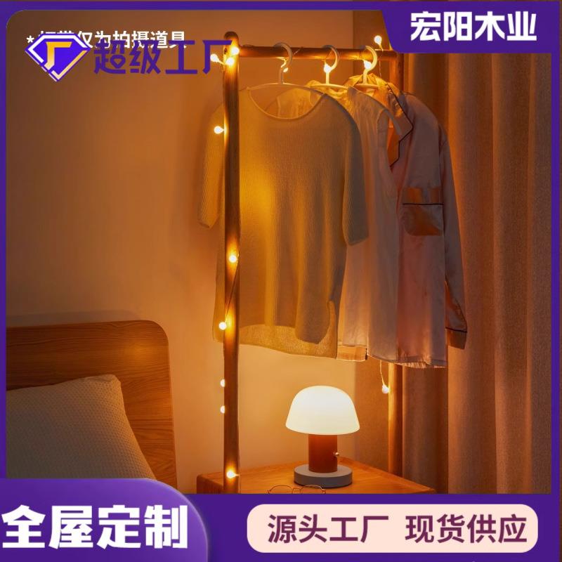 泽扬实木衣帽架现代简约卧室床头柜衣架一体家用挂衣收纳架 - 实物图