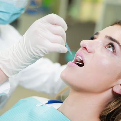 施睿康F840乳胶手套加厚口腔防水防护餐饮卫生烧烤厨房绘画大扫除