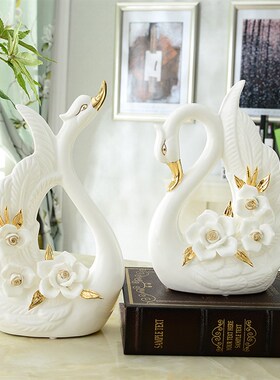 天鹅摆件陶瓷欧式客厅送礼创意一对电视柜酒柜家居装饰品结婚礼物