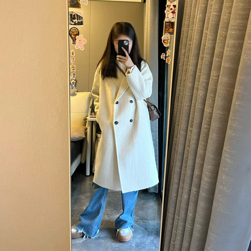 韩版秋冬装高级感小个子赫本风燕麦色呢子大衣毛呢外套女中长版