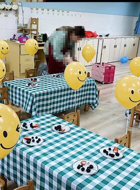 绑椅子后背气球幼儿园开学毕业装饰结婚生日宴酒店布置支架飘空球