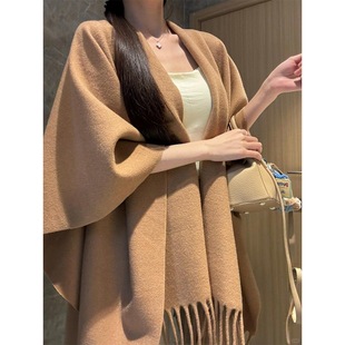 美拉德系纯色披肩女外搭韩版百搭秋冬季仿羊绒保暖围巾斗篷厚披风