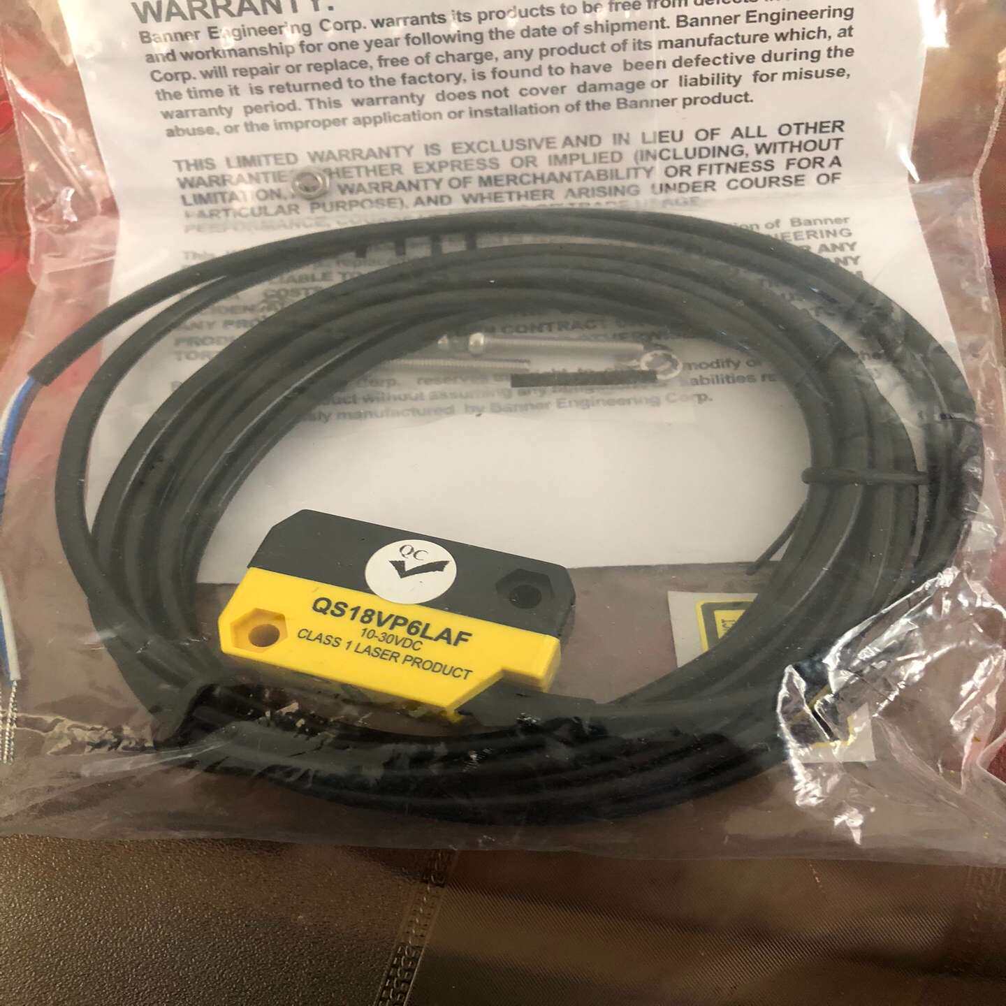 邦纳光电传感器。QS18VP6LAF未使用。询价