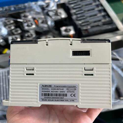 信捷PLC  XDM-60T4-E功能正常，成色新，~询价