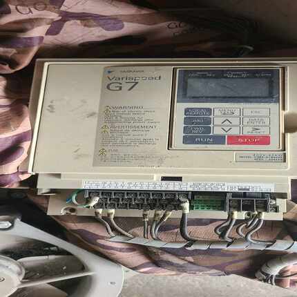 安川变频器     CIMR-G7B4045    45千瓦（地坛设备）