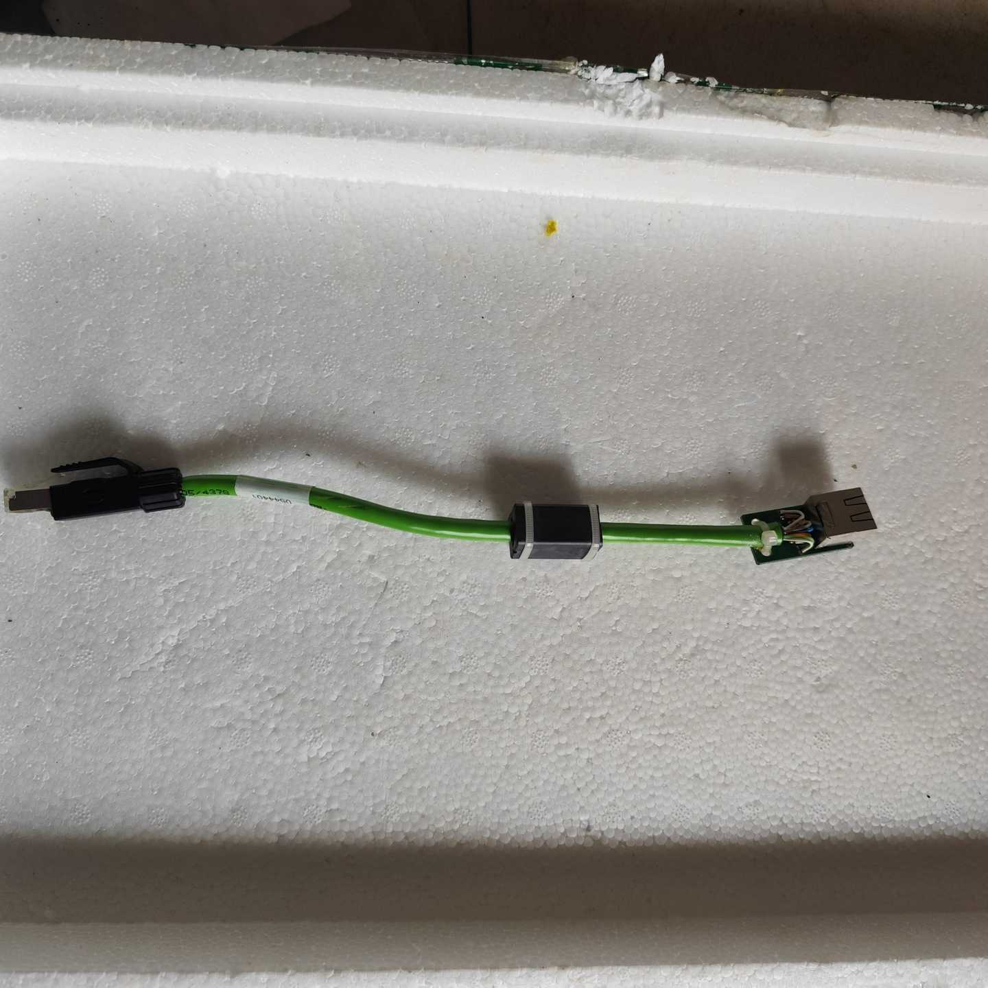 (询价)网线，含插头总长度0.27M价。