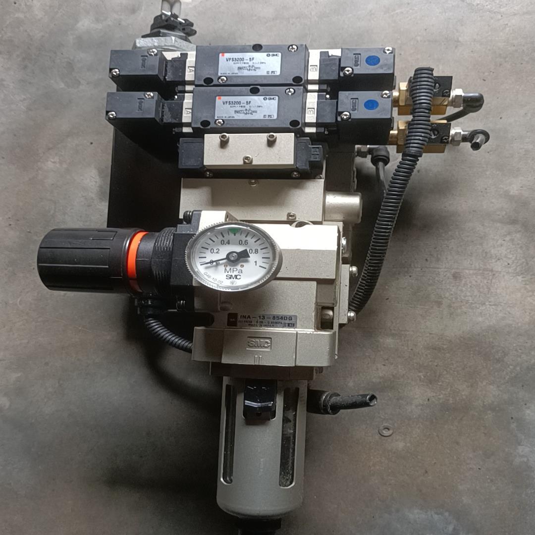 MV7020-UU-5-5   两片VFS3200-~询价