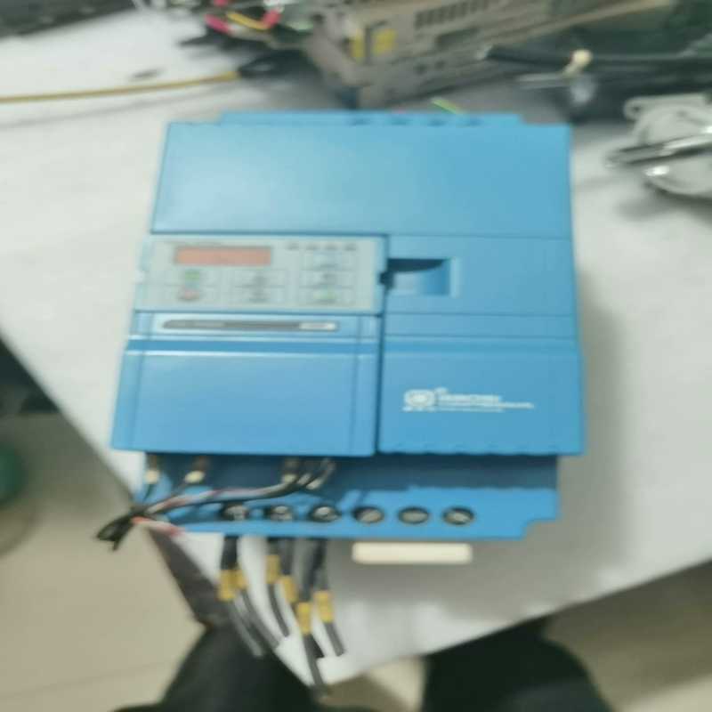 议价拆机众辰变频器实物图不包邮Z2400-11GY