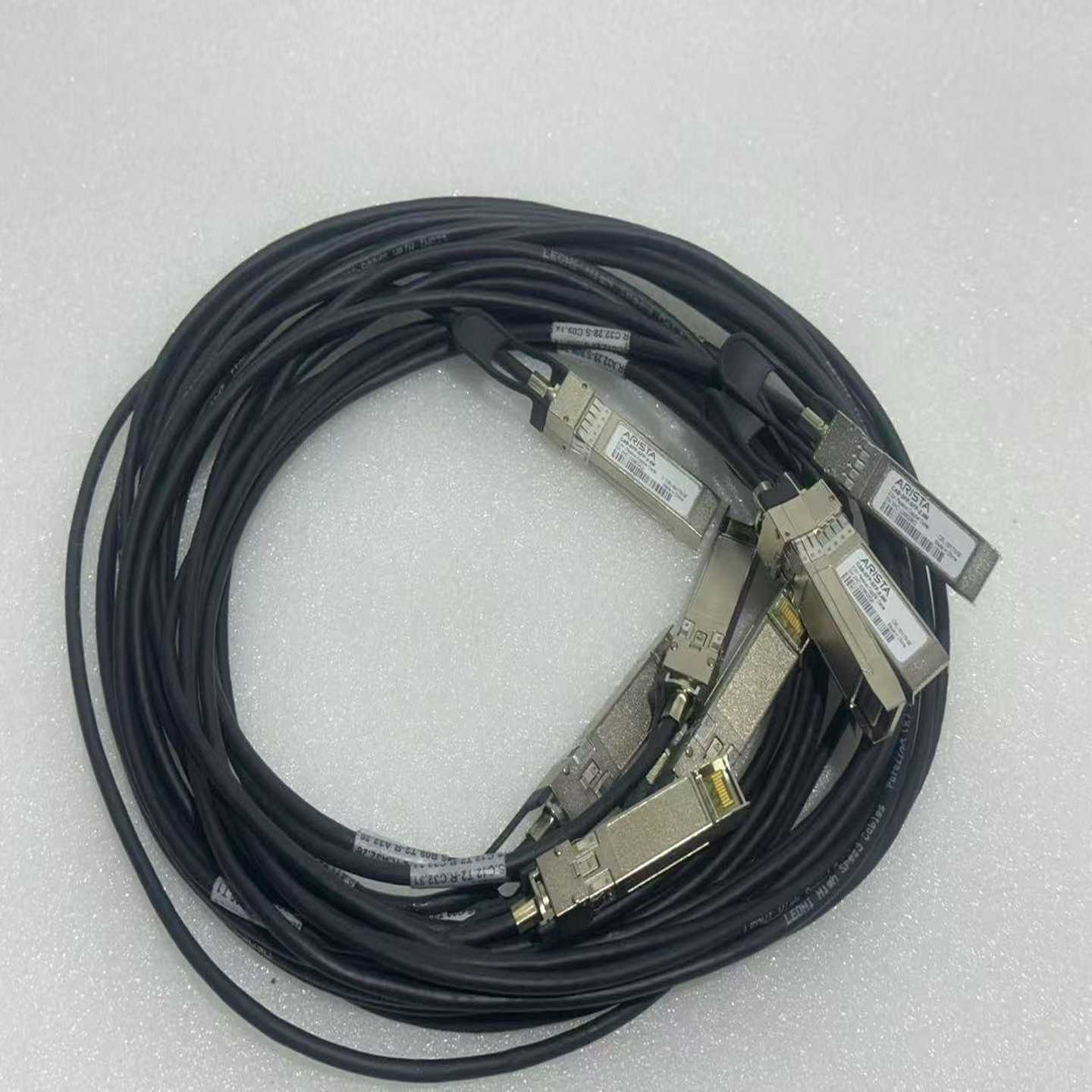 Arista  CAB-SFP-SFP-2.5M    2.~询价