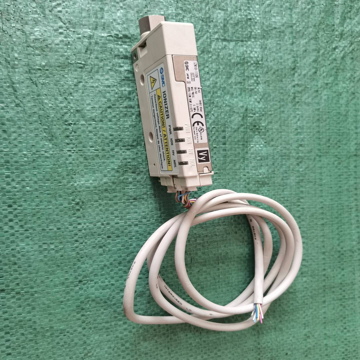 询价~ IONIZER静电消除器，型号IZN10-1106，