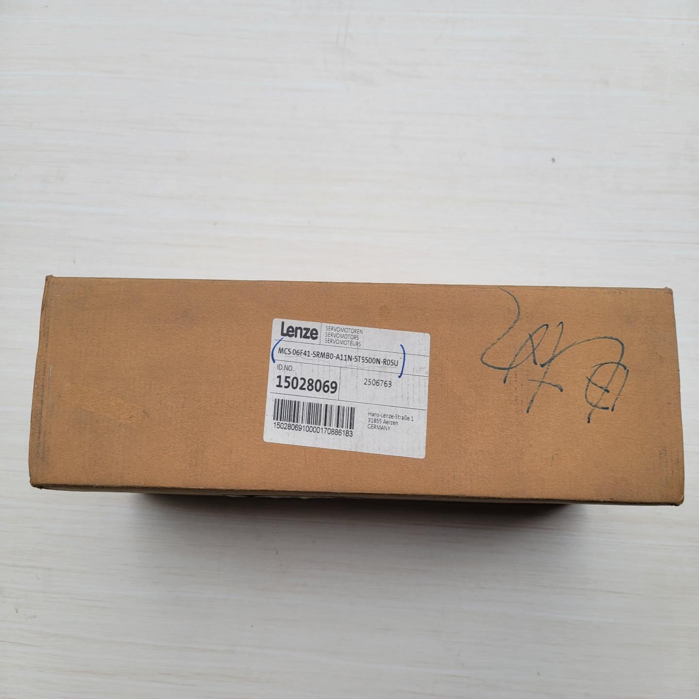 Lenze伦茨伺服电机 MCS-06F41-SRMB0-A1拍前询价