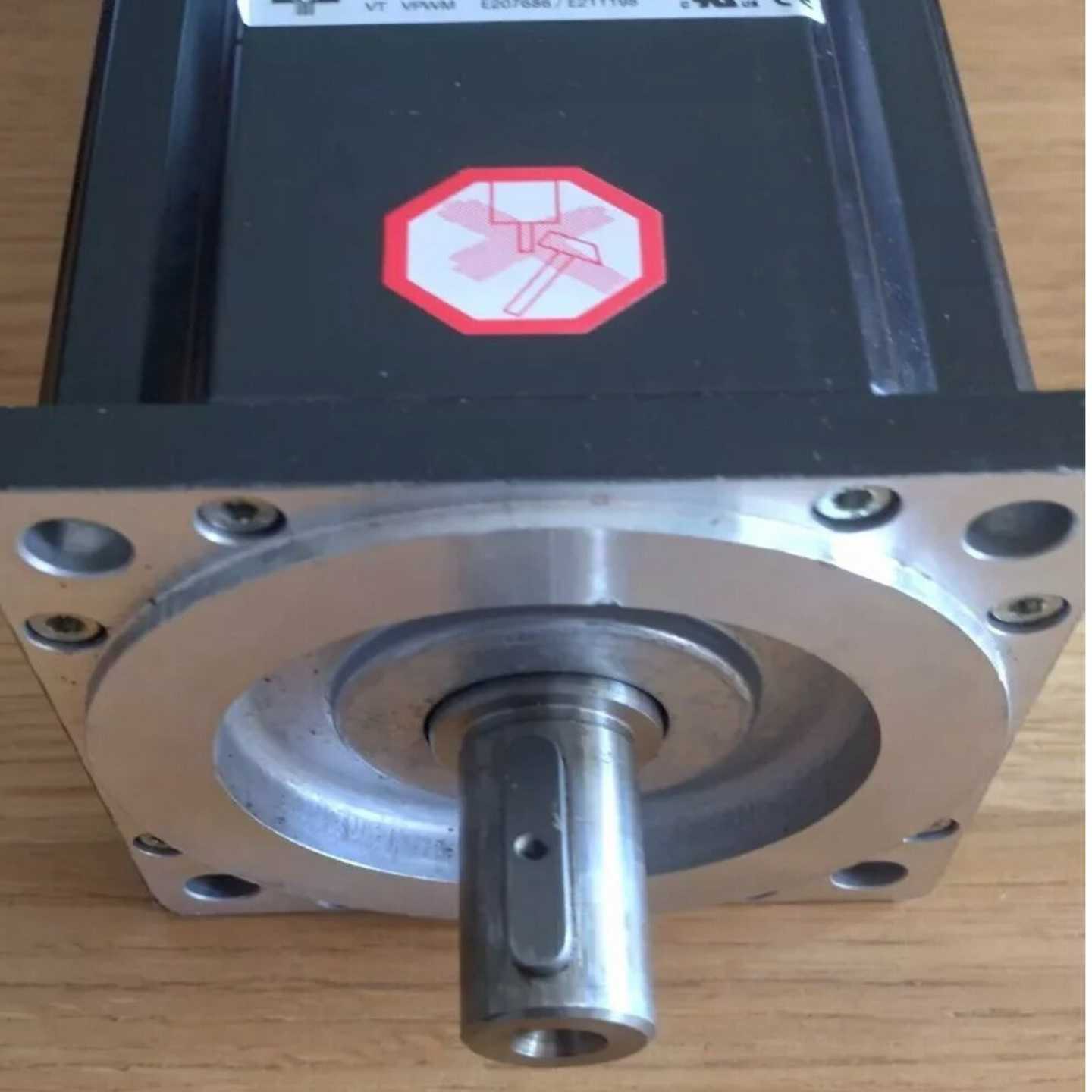 ELAU伺服电机SM 100-30-080-P1-45-S1【卡奥电子】