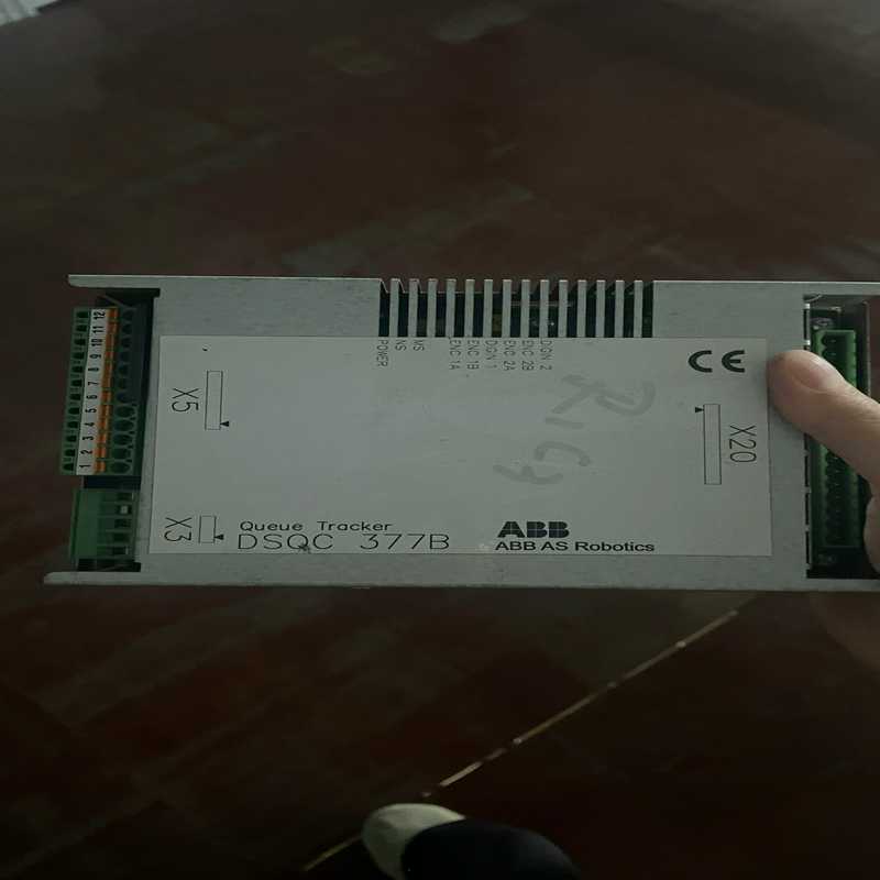 议~ABB DSQC 377B了，机器人输送链跟踪模块