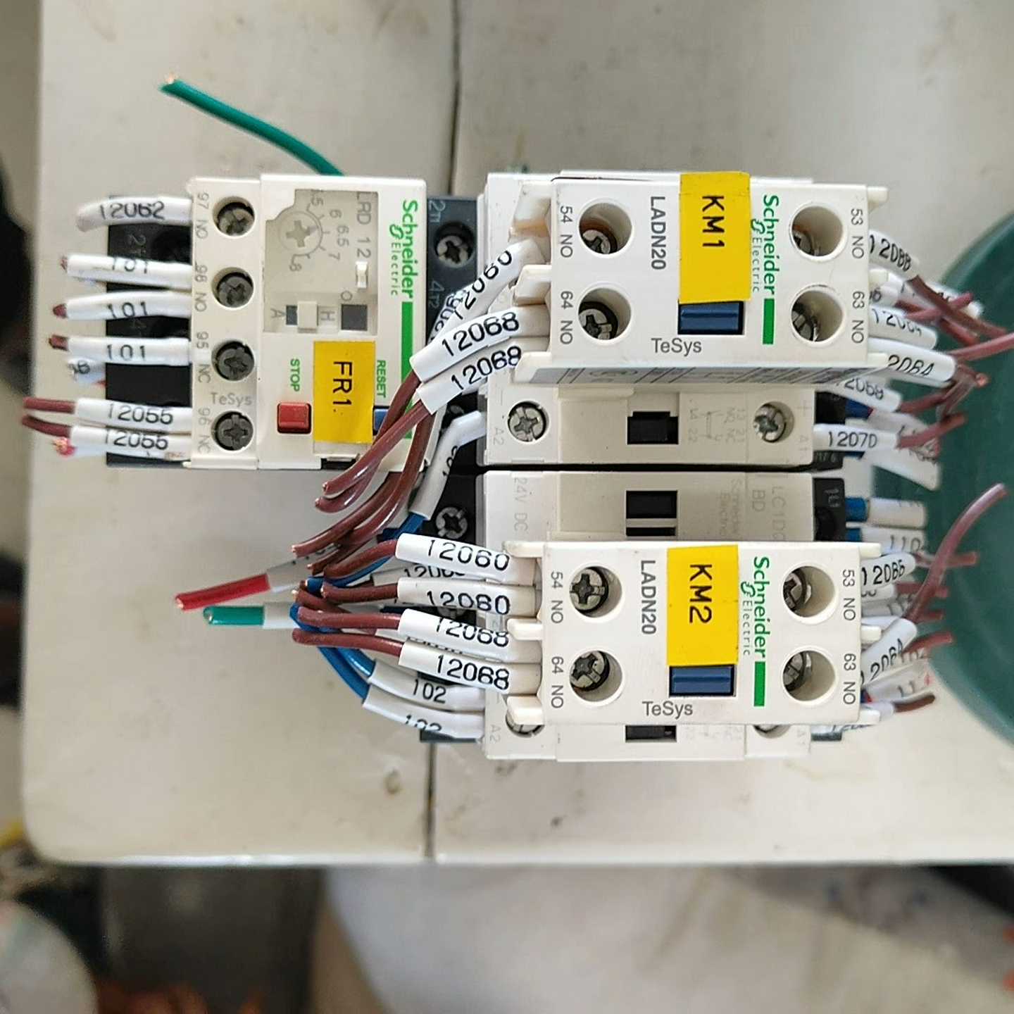 议价施耐德接触器组合  LC1D09BDC   LRD12C