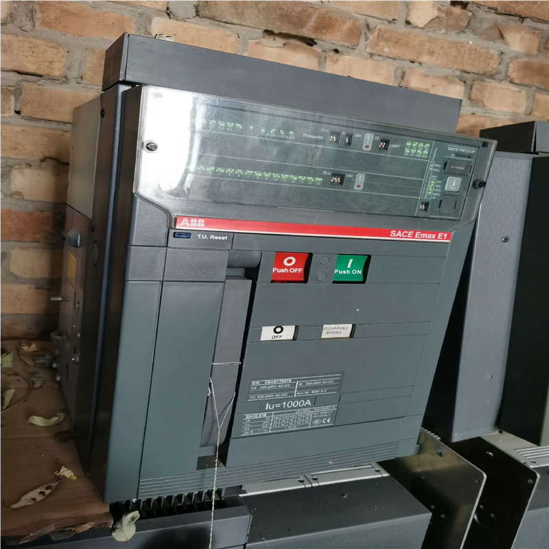 询价~ANBE1B  1000A，国定式断路器，，触点完好