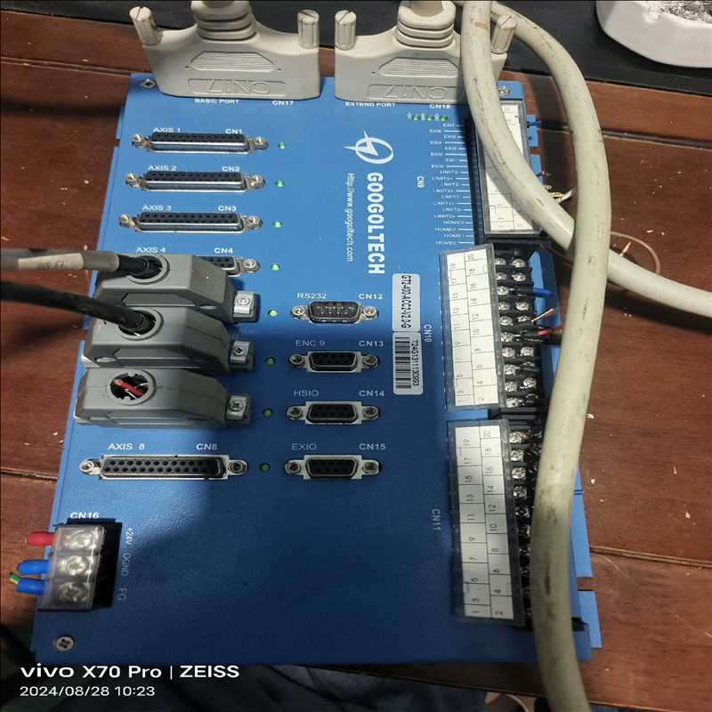 固高G00G0LTECH控制器一套，GT2-400-ACC2（耶耶电子）