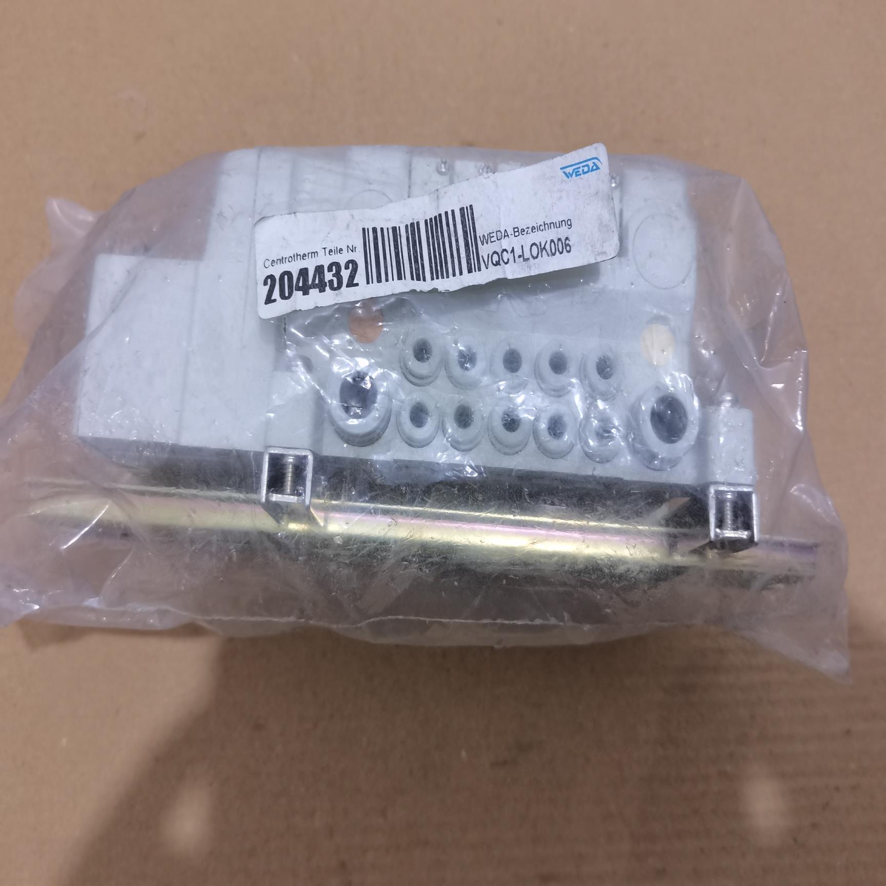 全新SMC阀岛模块，型号VQC1-L0K006，包装完整。来~议价